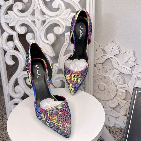 Qupid Women's close toe multicolored rhinestone Dress Pump/heel BRAND NEW! - Picture 2 of 14